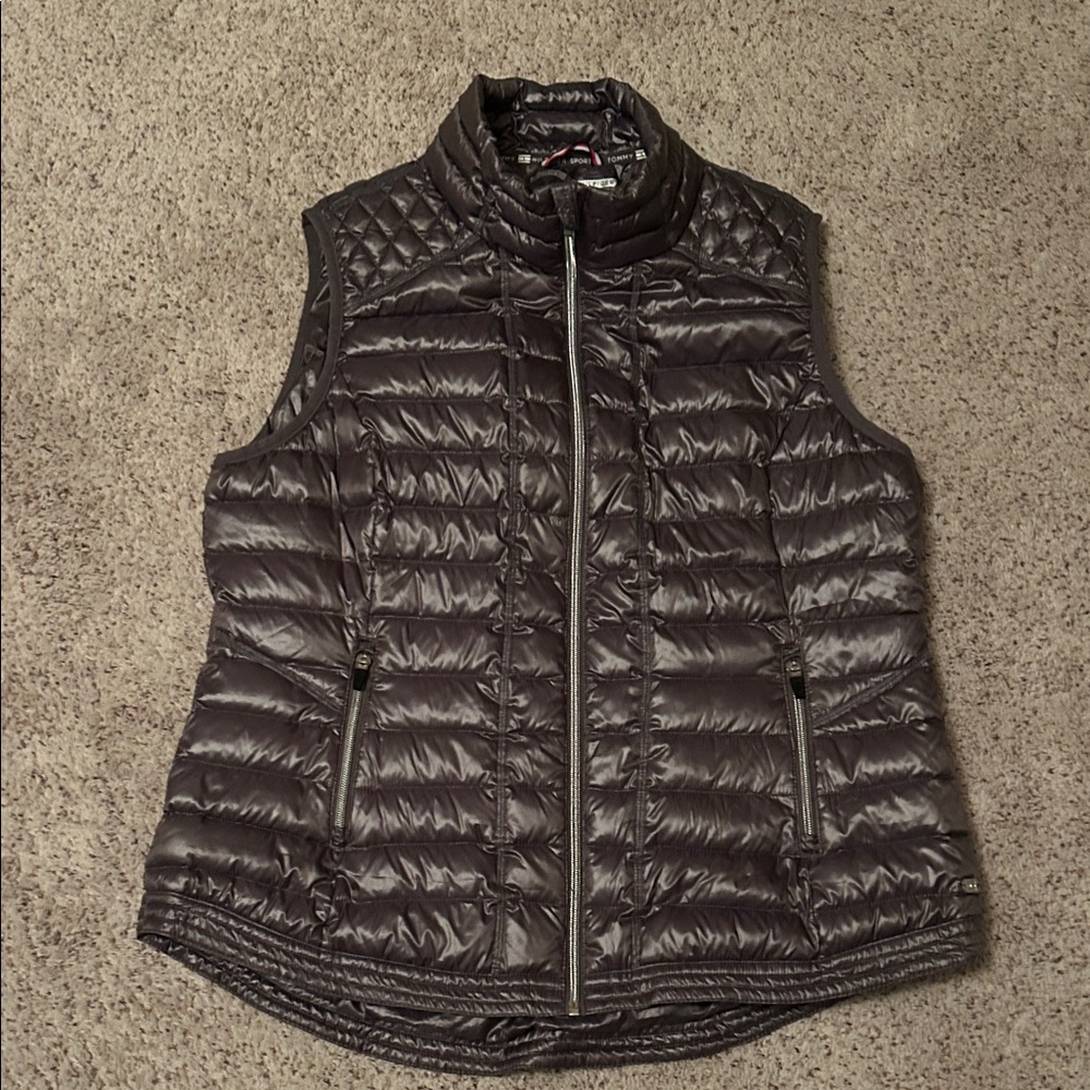 Tommy Hilfiger Women's Metallic Gray Puffer Vest